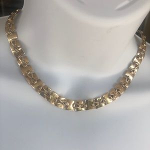 Elegant Gold Necklace for Women